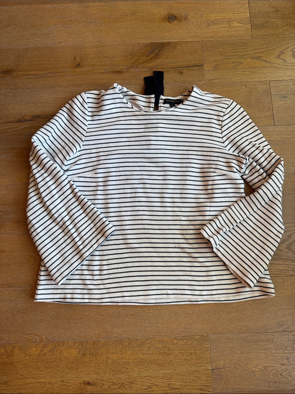 Banana Republic White and Black Striped Long Sleeve Tee